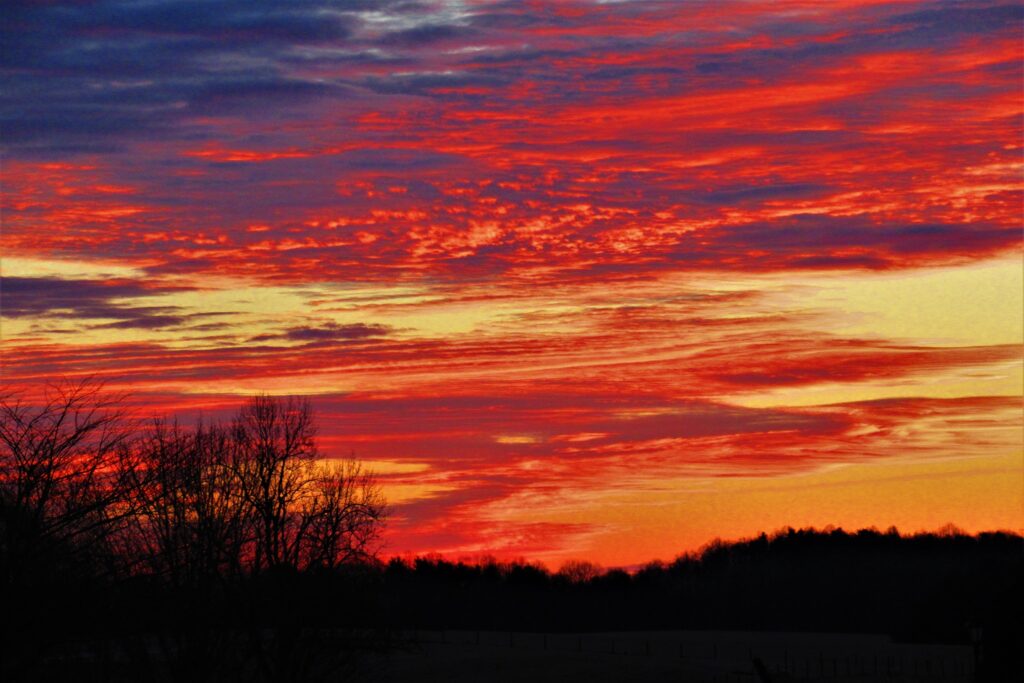 Why the Sky Turns Orange or Red During Sunsets and Sunrises